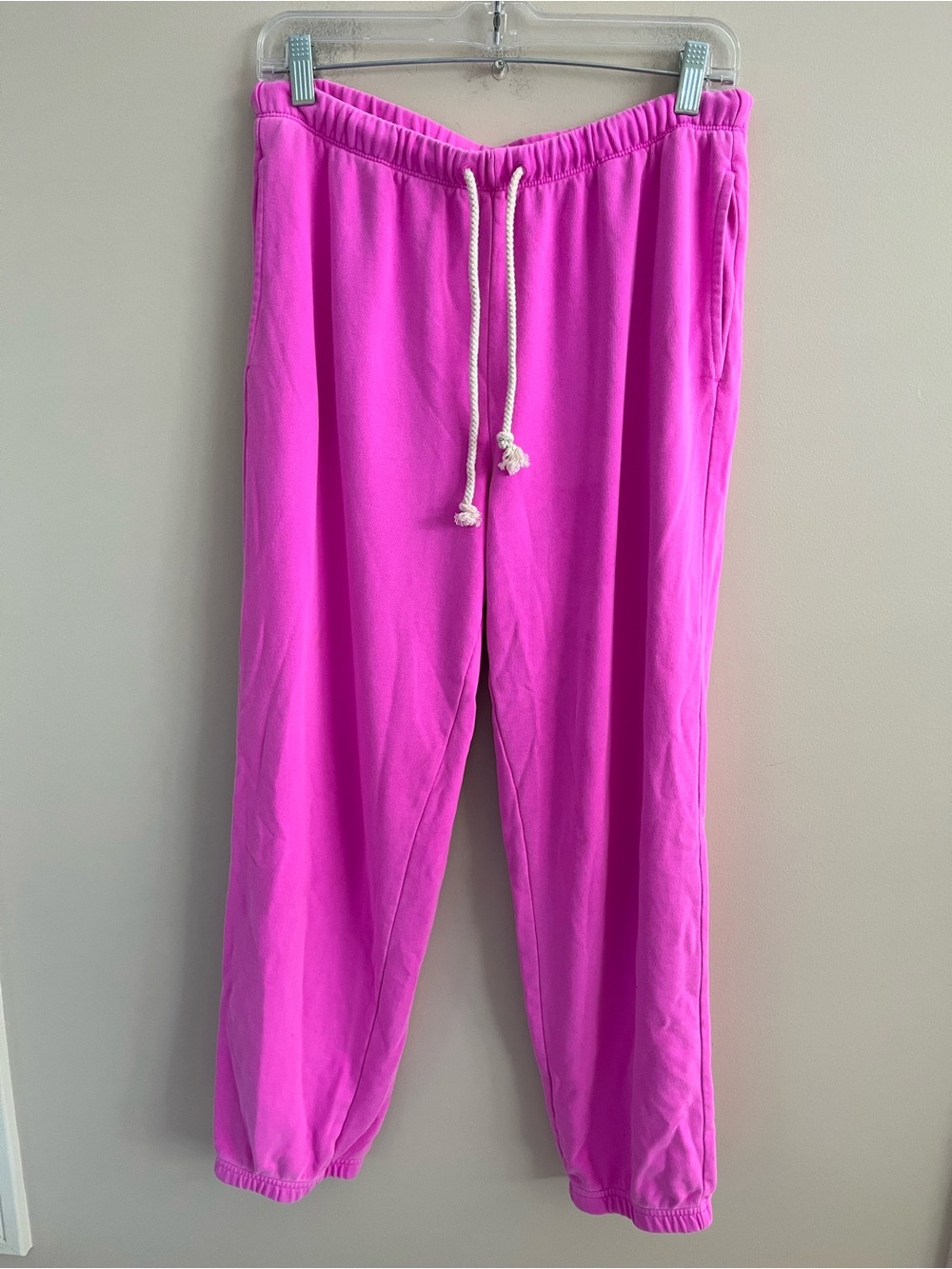 NWOT-GAP Pink Sweatpants Joggers, Medium